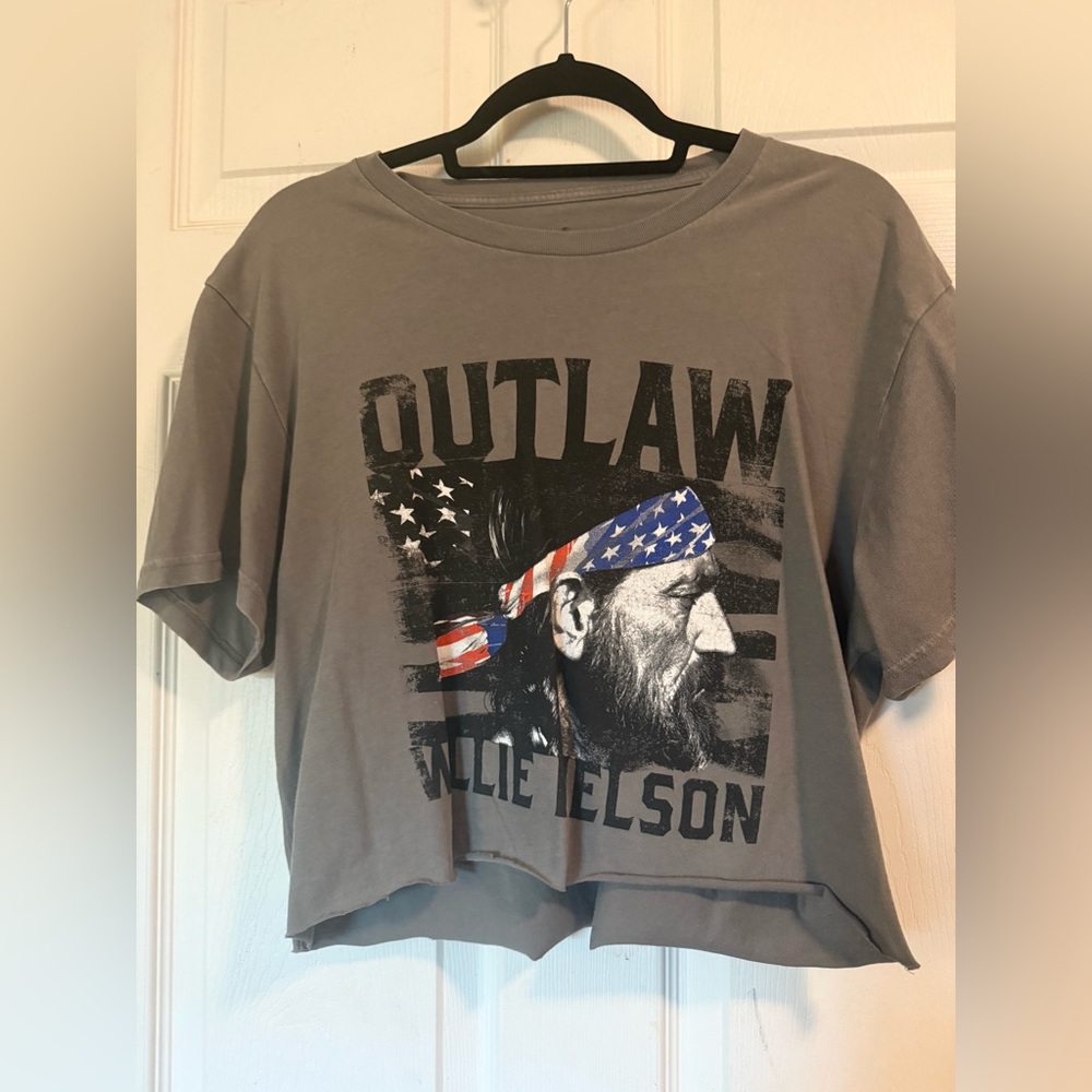 Gray Outlaw Graphic T-Shirt